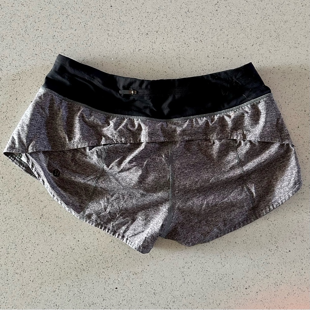 Lululemon Women's Gray and Black Shorts Speed Up Lined Shorts 2.5” - Picture 3 of 5